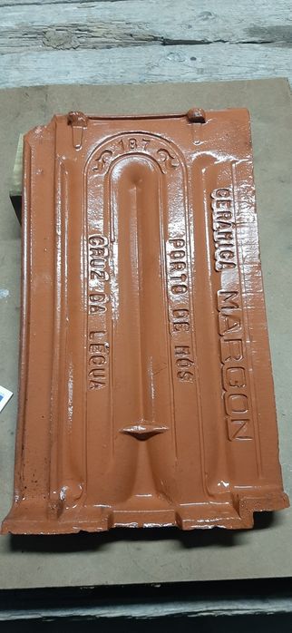 Telhas MARGON (Cruz Da Légua)