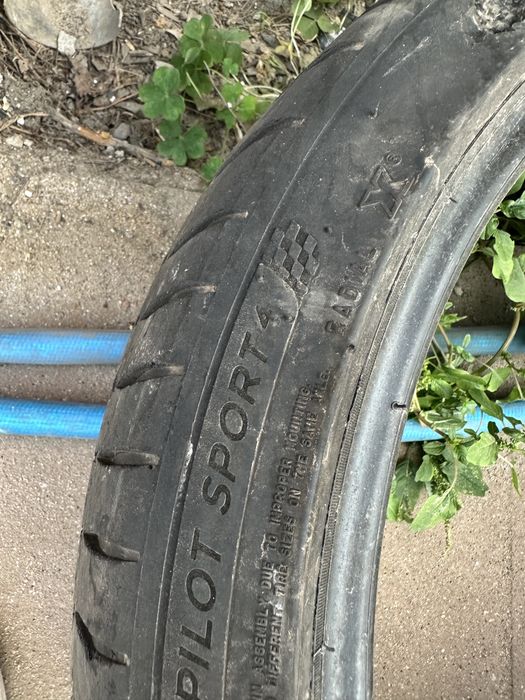 Pneu michelin pilot sport 4