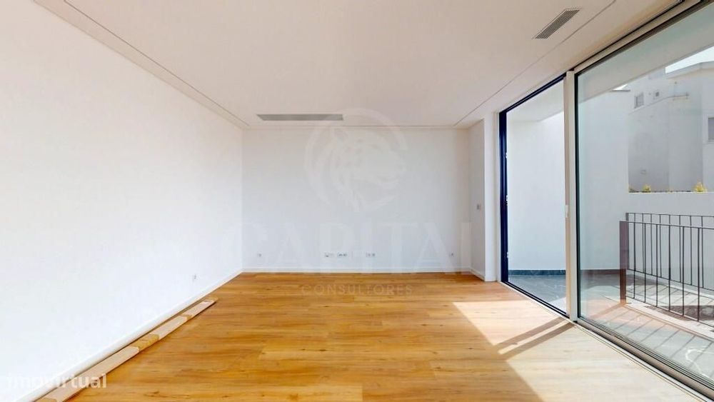 Moradia T4 Com Piscina Privativa | Condomínio Exclusivo | Amoreira, Ca