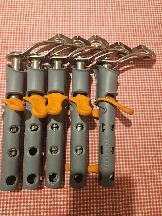 Śruby petzl laser sonic, śruby do lodu, śruba lodowa