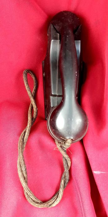 Telefone de Parede Vintage, em Baquelite,  dos Anos 50.