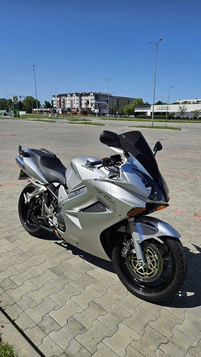 Honda VFR 800 V-TEC