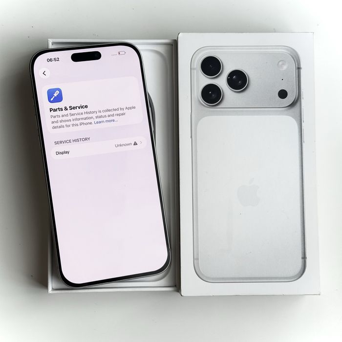 IPhone 17 Pro Max 256gb Silver - BATERIA 98% - W PEŁNI SPRAWNY