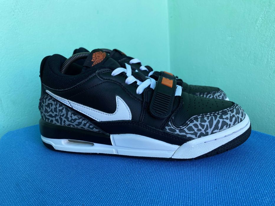 Кросівки Jordan Legacy 312