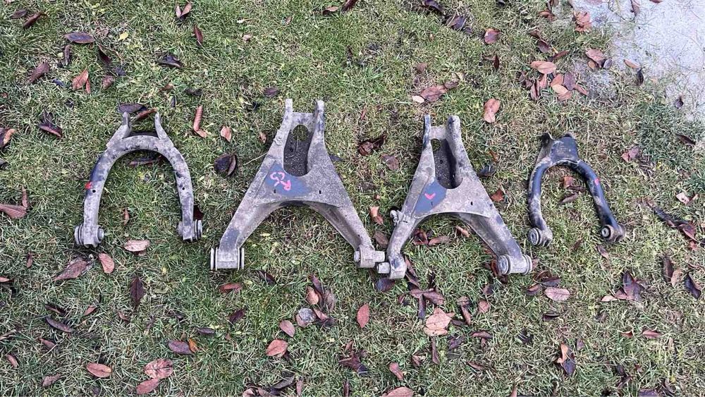 Ричаги задні а6 с5 Quattro allroad ричаг верхній нижній