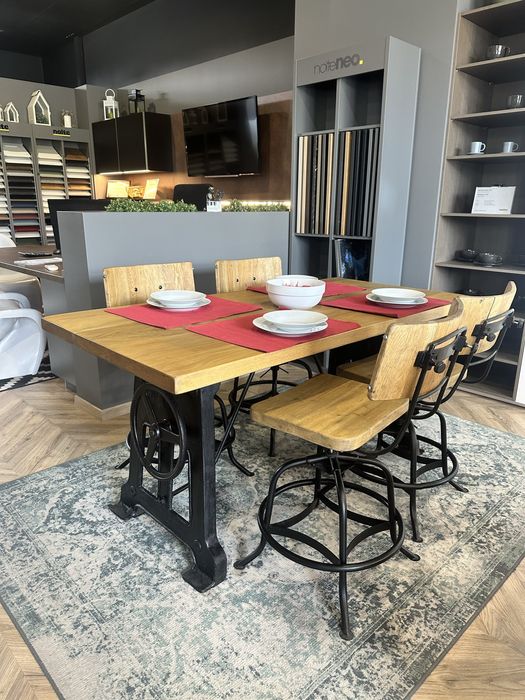 Zestaw Stół loftowy z krzesłami - drewno - okazja