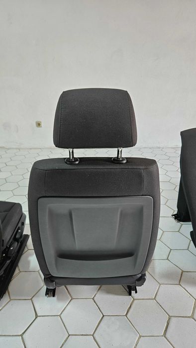 Conjunto Completo de Bancos (Tecido) + Quartelas Traseiras (Pele) - BMW E90