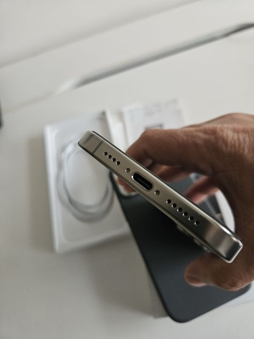 Iphone 16 Pro Max com 256GB. Garantia na Worten até 10/2027