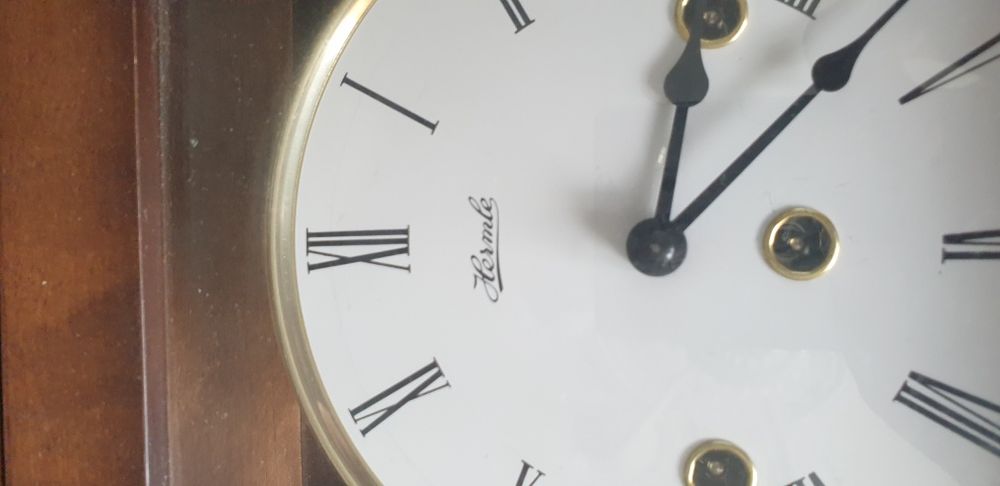 Часи настенные hermle