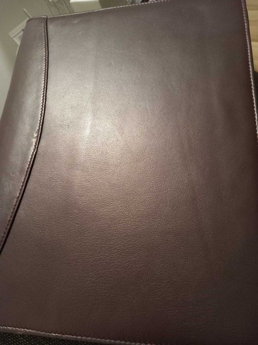 Aktówka skórzana idealna dla studentow  . do biura itp.