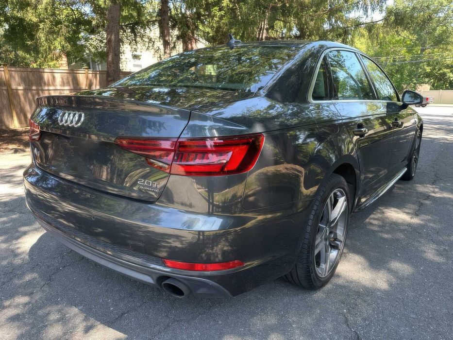 Audi A4 quattro Premium Plus      2018