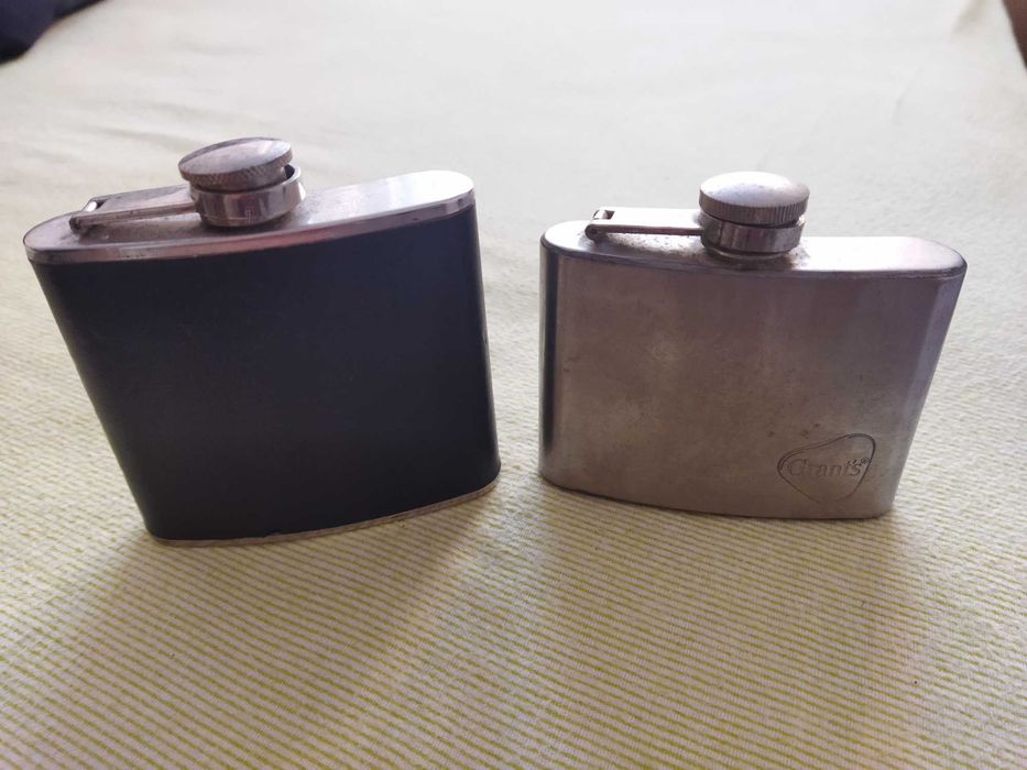 Whiskey flask64862621505539121