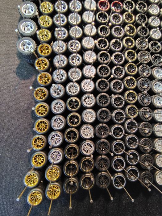 Gumowe kółka do autek Hot Wheels 1:64