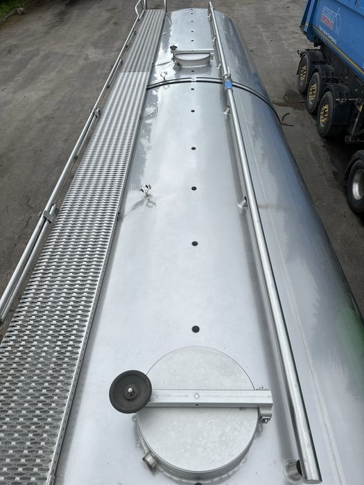 Цистерна Van Hool T300