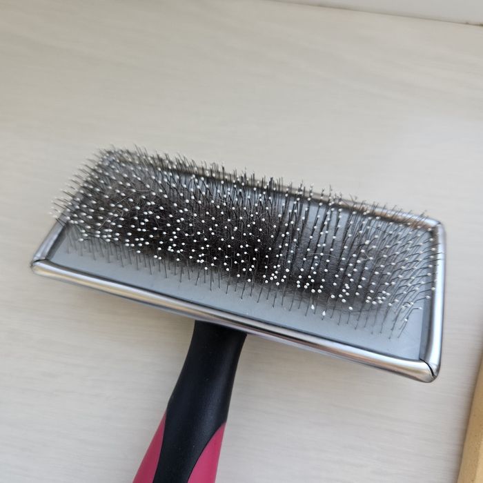 Щётка, пуходерка для кота, собаки