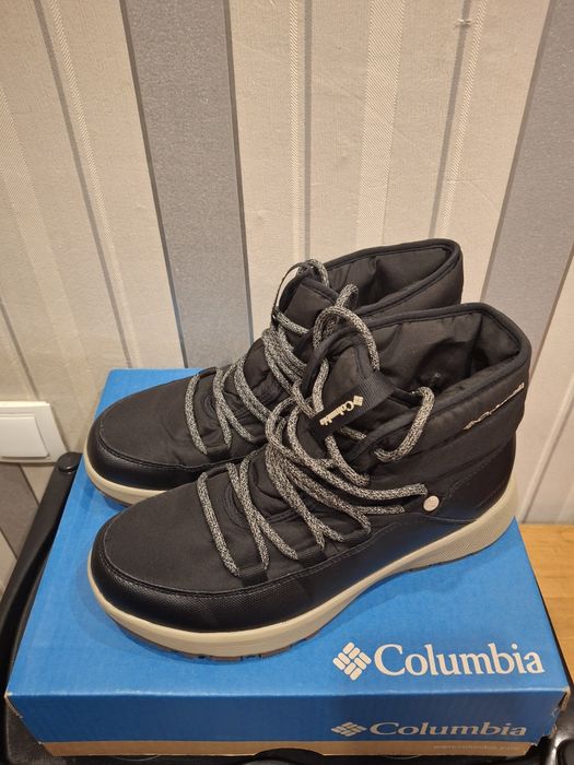 Ботинки зимние женские  фирмы Columbia