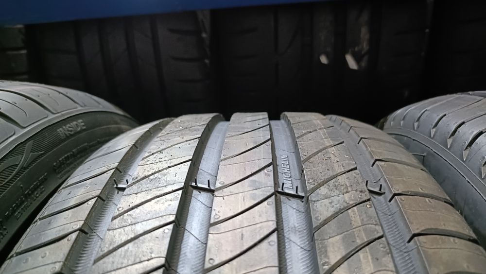 Pneus 205/55/16 continental