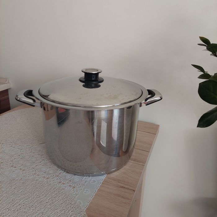 Duży  garnet firmy Zepter - rezerwacja