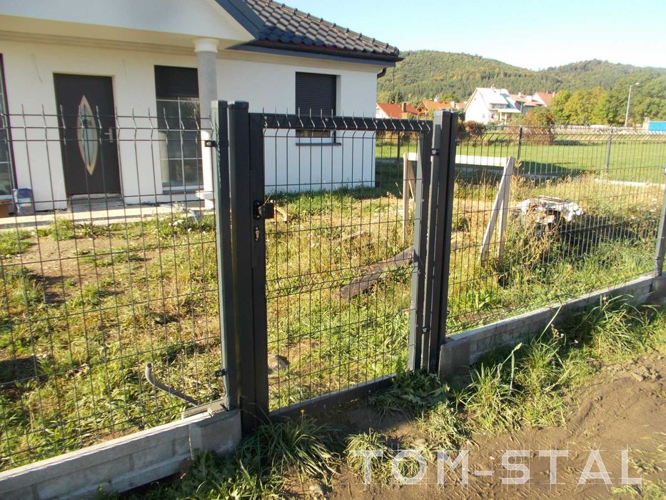 BRAMA PRZESUWNA 4m wypełniona panelem ogrodzeniowym -dostawa cała pol