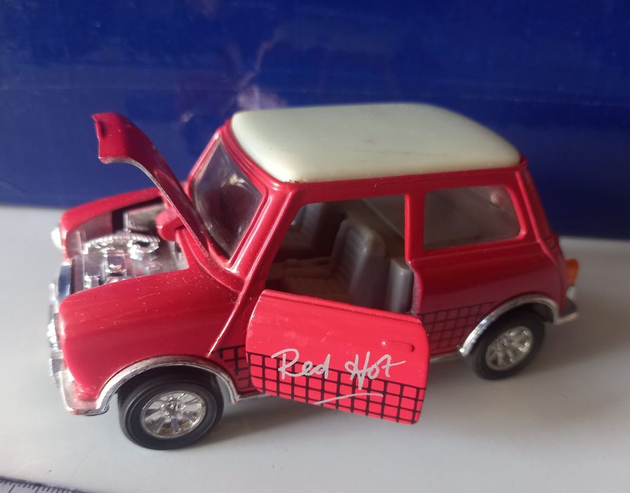 Morris mini (miniatura)