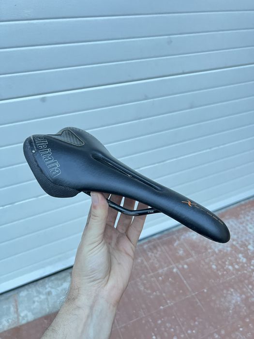 Selim Selle Italia SLR X-Cross Flow - 175g - Titânio