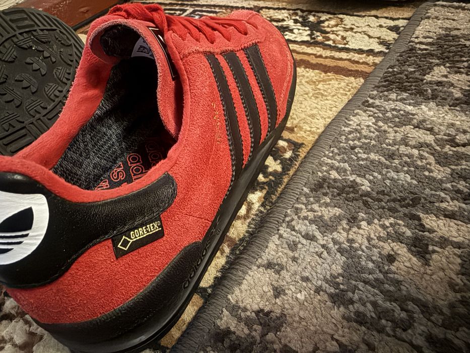adidas jeans x gore~tex