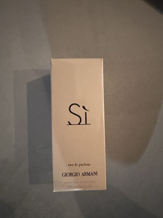 GIORGIO Armani Si