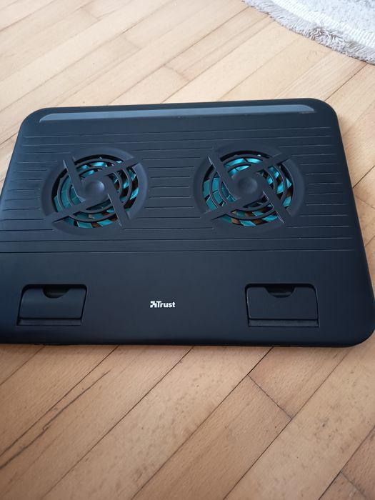 Охолоджуюча підставка до ноутбука Trust Cyclone