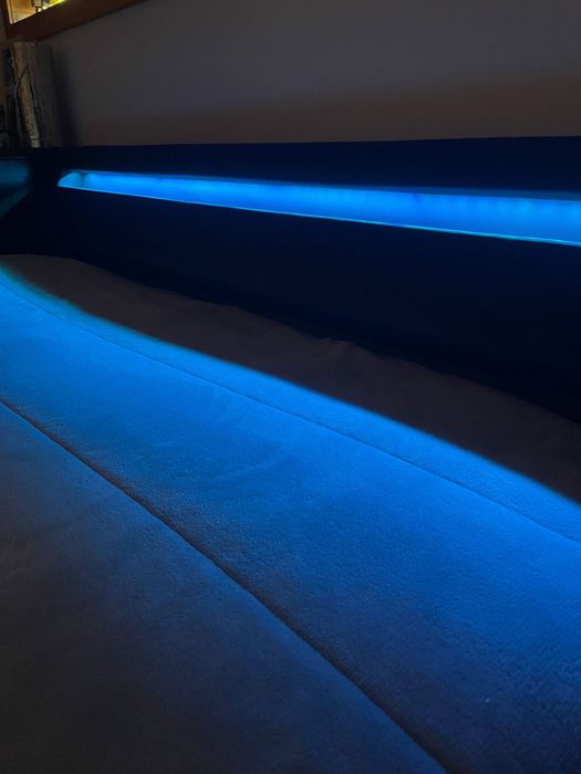 Cama Elevatoria Com Led  180x200 (COM COLCHÃO)