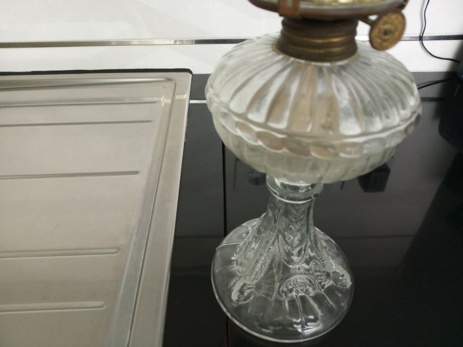 Candeeiros de petróleo antigos e outros