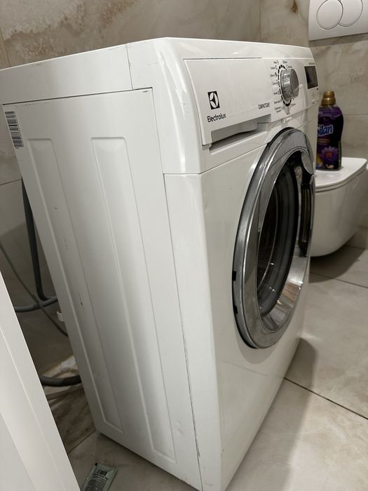 Пральна машинка Electrolux