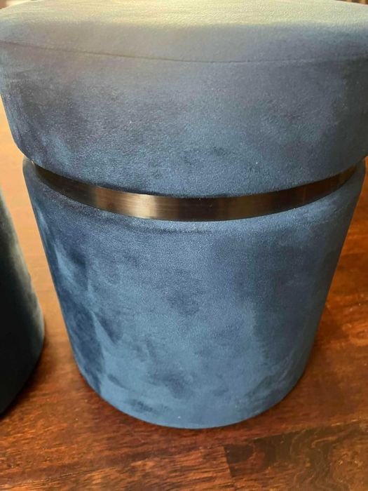 Pufa x 2 Wysokość 37 szerokość siedziska 32