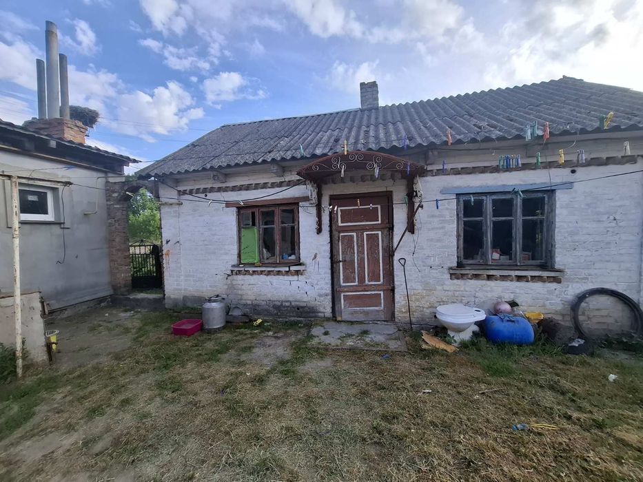Продам будинок .