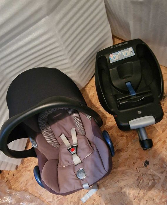 Baza Maxi-Cosi Easy Fix i Fotelik samochodowy