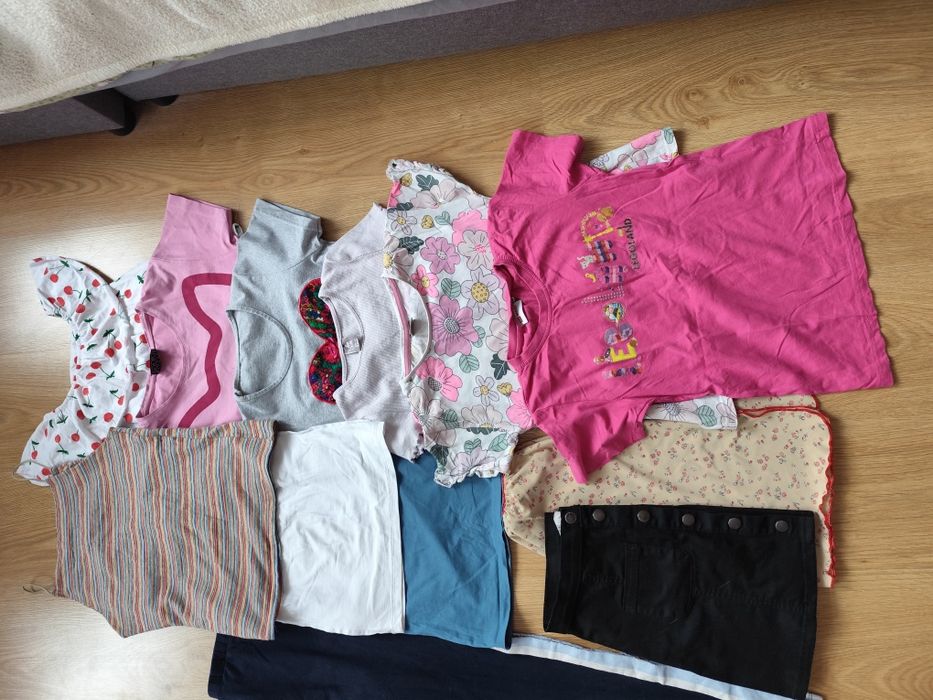 Ubrania dla dziewczynki 140/148