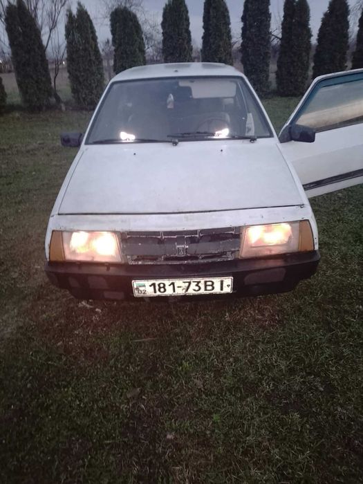 ВАЗ 2108авто на повному ходу мотор зроблений для себе