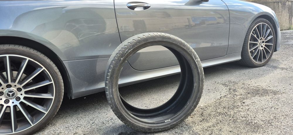 Sprzedam 2 takie same oponki pilot sport 3 275×30