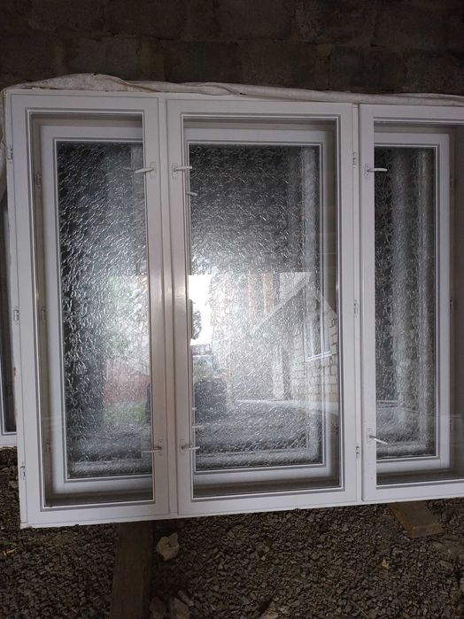 Продам дерев'яні вікна