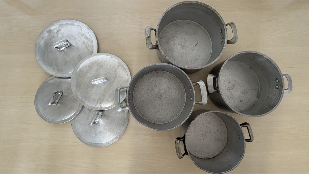 Conjunto de panelas de ferro