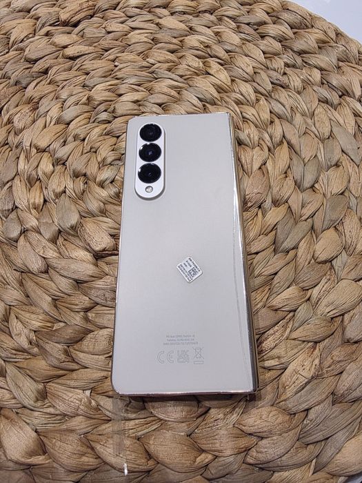 Samsung z Fold 4 Stan idealny z Oryginalnymi Foliami
