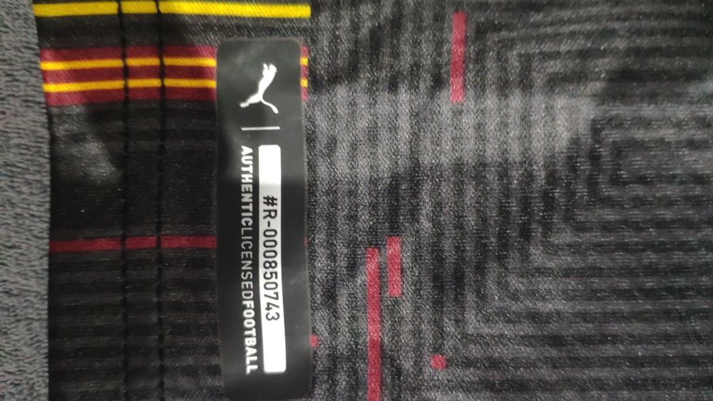 Swetr bluza koszulka t-shirt bvb Dortmund  L puma