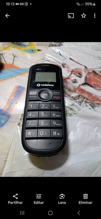 Tres tabletes, um magalhaes,dois telemoveis antigos,para pecas