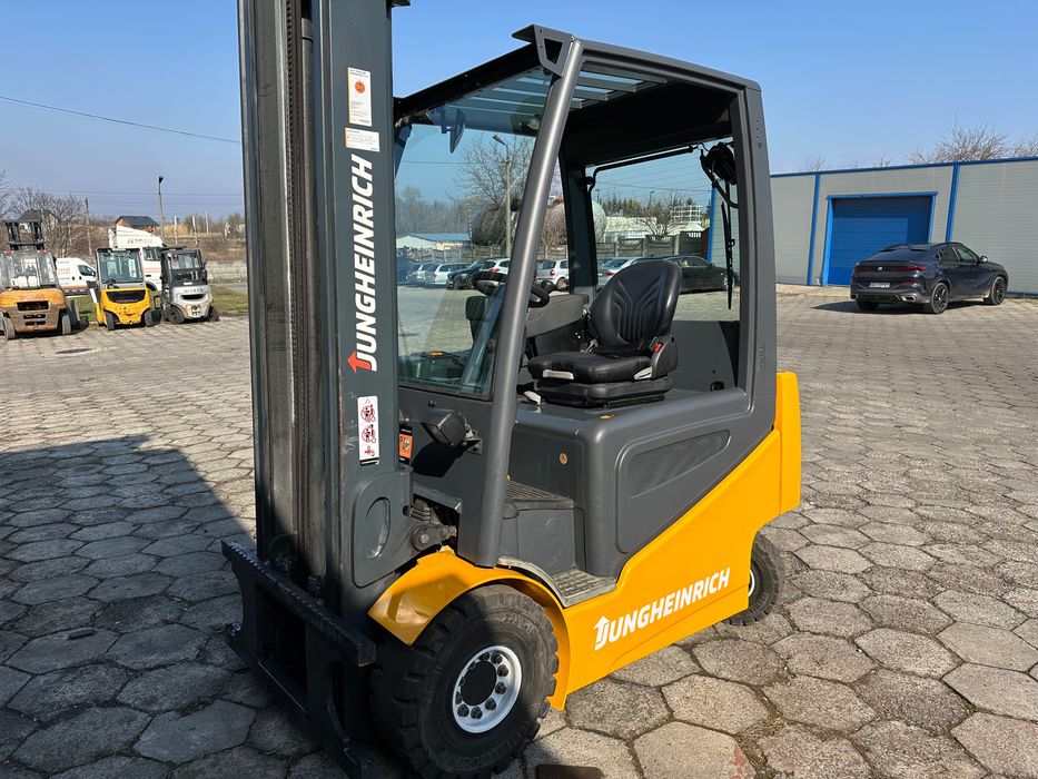 Wózek Widłowy Jungheinrich EFG425 bateria 2020 Rok,2,5t