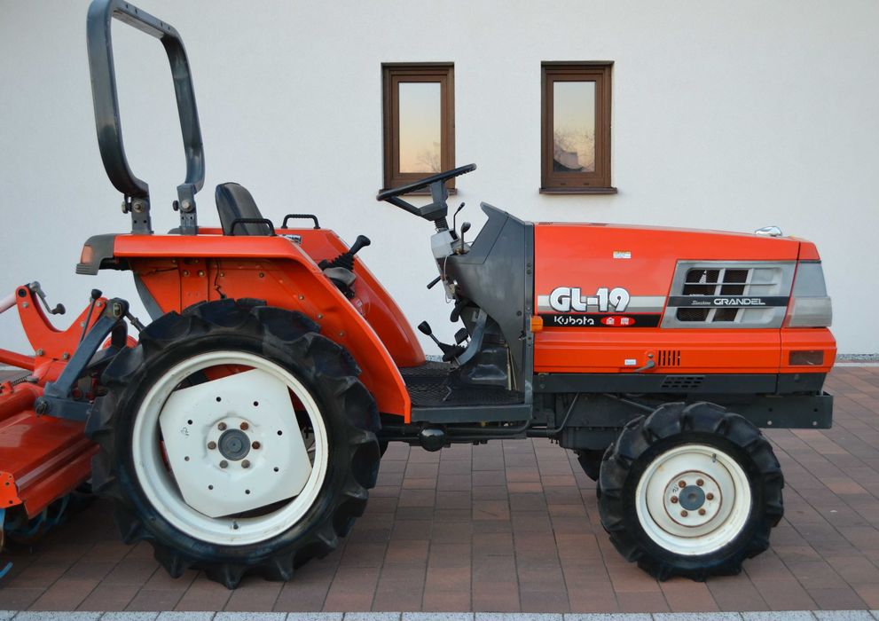 Traktorek japoński mini traktor Kubota W Yanmar japonski