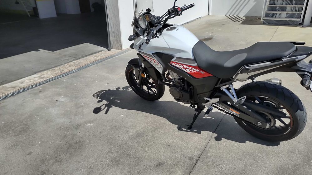 Honda CB500x com poucos km, revisao feita