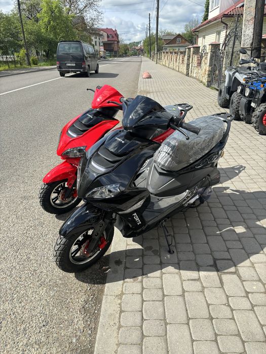 Скутер FORTE Canoe 150