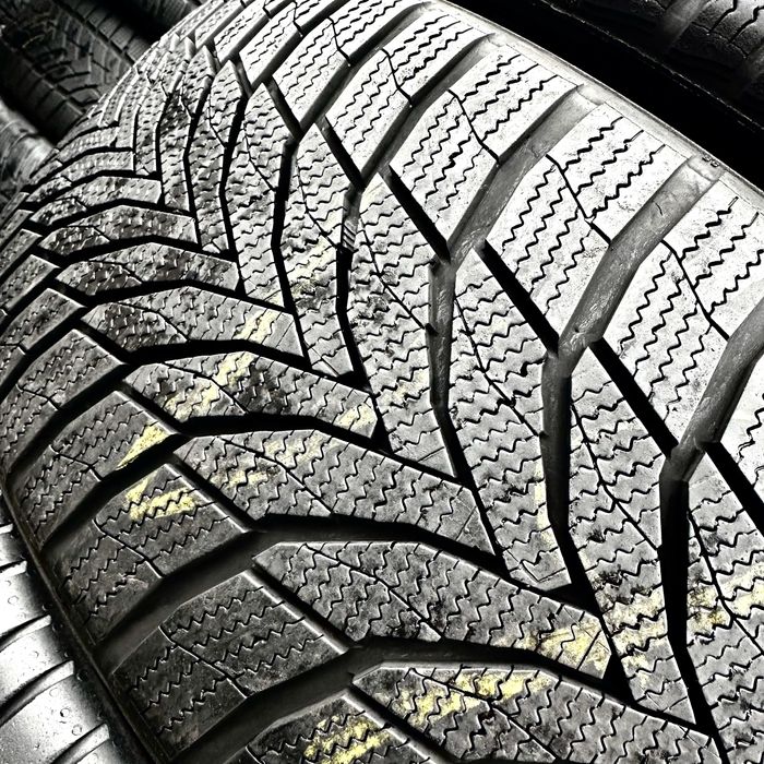 245/45/19 Nexen WinGuard Sport2 | 95%остаток | зимние шины