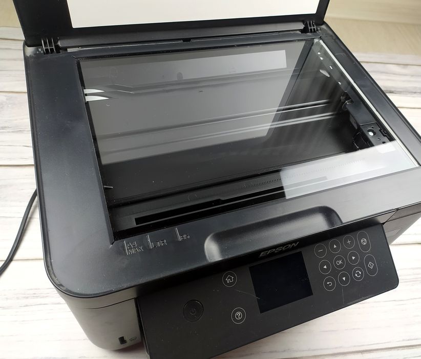 Drukarka urządzenie wielofunkcyjne Epson 5100 skaner kopiarka 
Używana