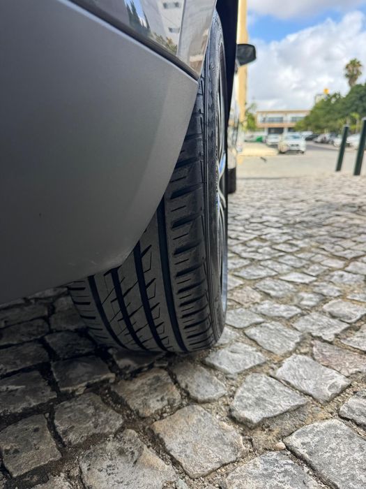 Renault Mégane Break — fotografia 11