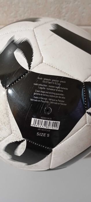 Bola adidas tiro club